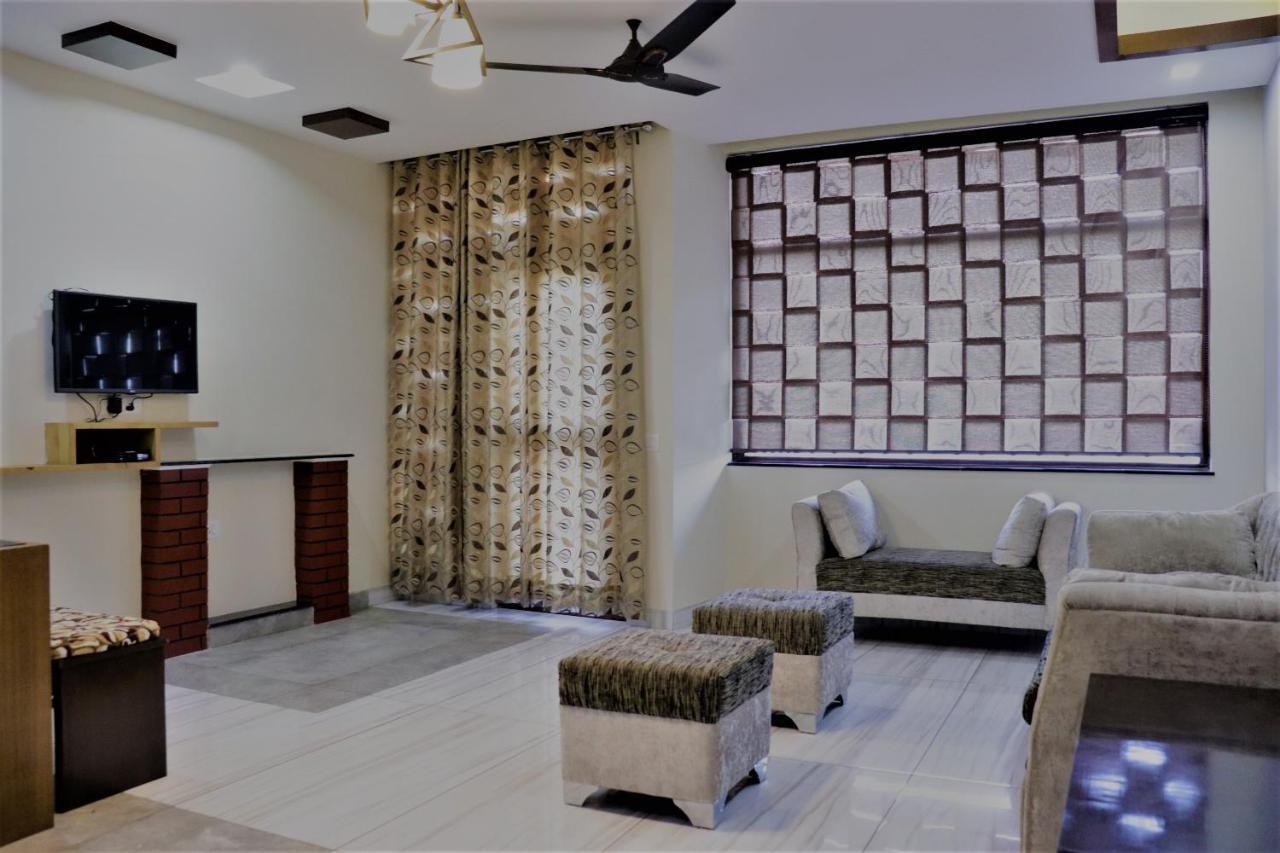Wildleaf Kasauli Valley Homz B&B 외부 사진